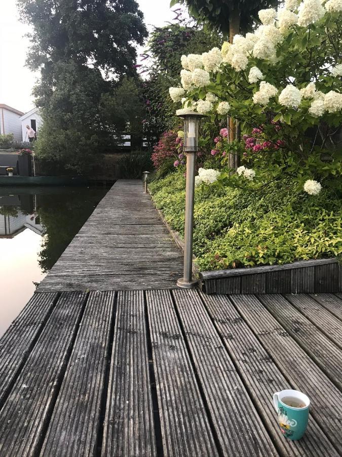 Recreatie Centrum De Hollepoarte 2 Chalets87 Makkum Esterno foto